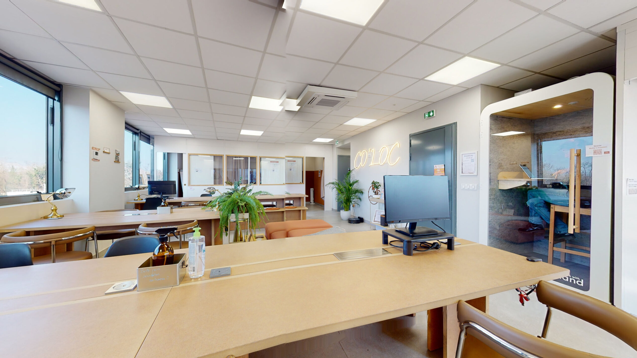 Bureau en espace partagé, coworking co'loc