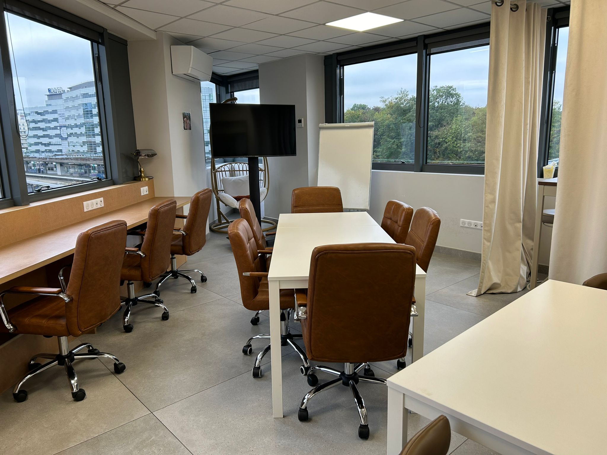 Salle de Réunion La Coupole 10 personnes Coworking CO'LOC