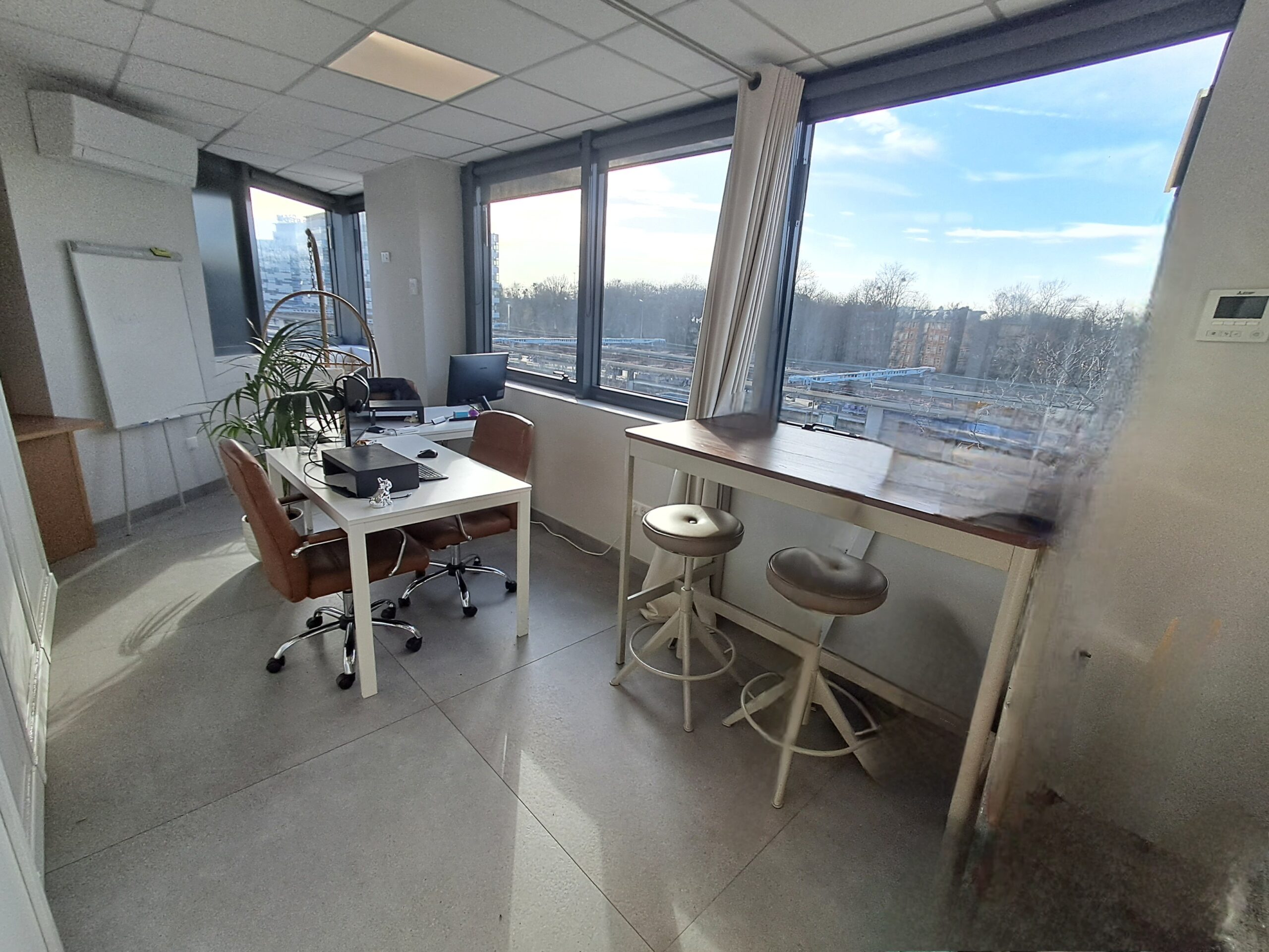 Bureau la coupole 2 - coworking co'loc