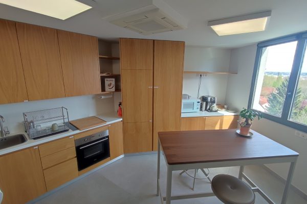 cuisine toute équipée coworking co'loc